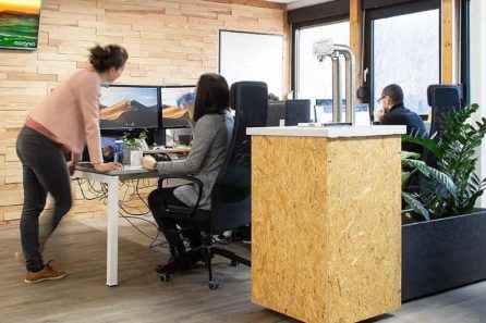 fontaine dans espace coworking